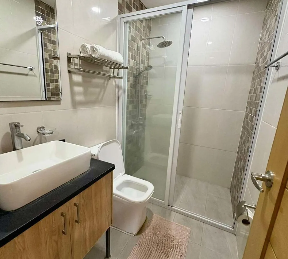 Angelic Premiere Studio With Balcony Wifi & Housekeeping Angeles 0*,