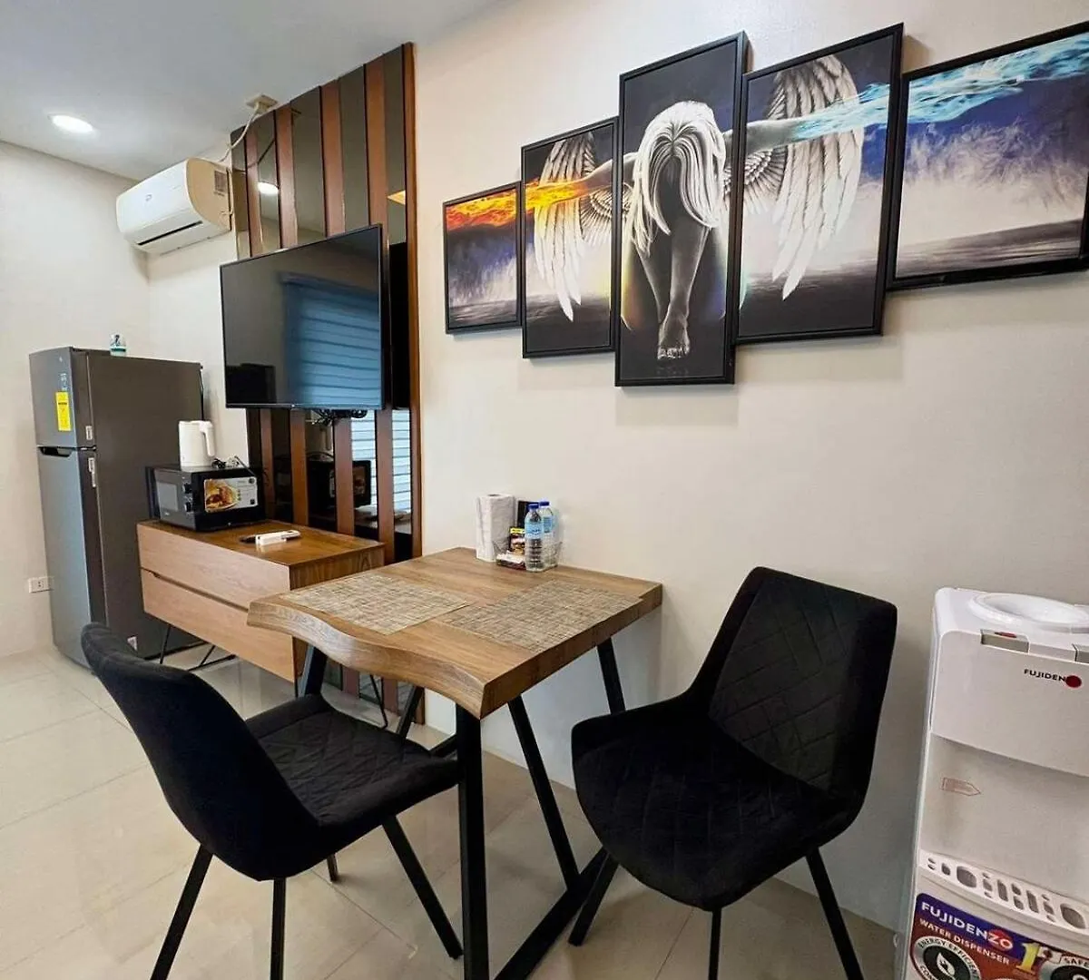 Angelic Premiere Studio With Balcony Wifi & Housekeeping Angeles Philippines